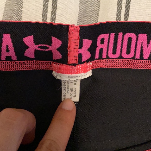 Under Armour Workout Shorts - Picture 7 of 8